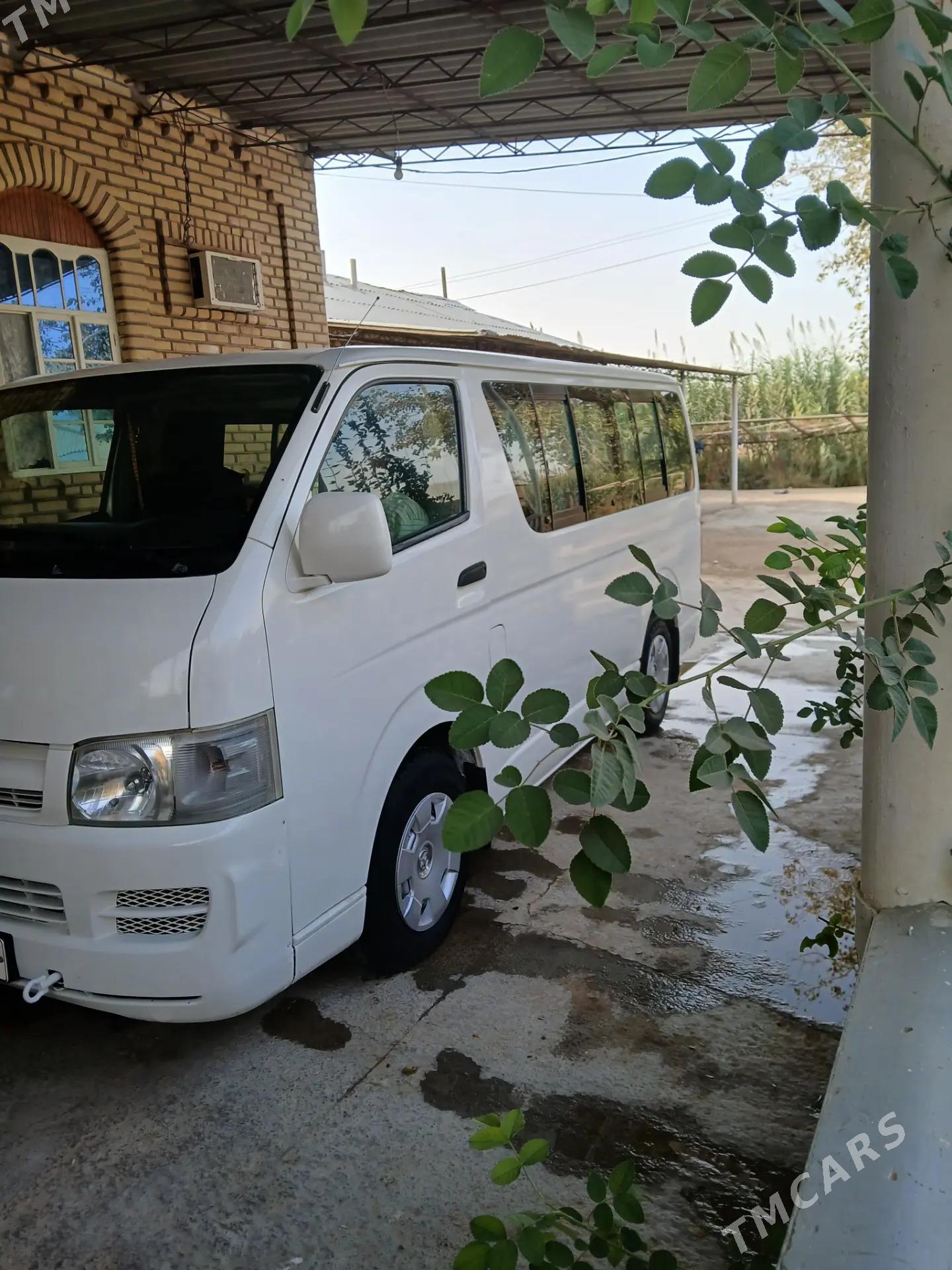 Toyota Hiace 2007 - 240 000 TMT - Ёлётен - img 5