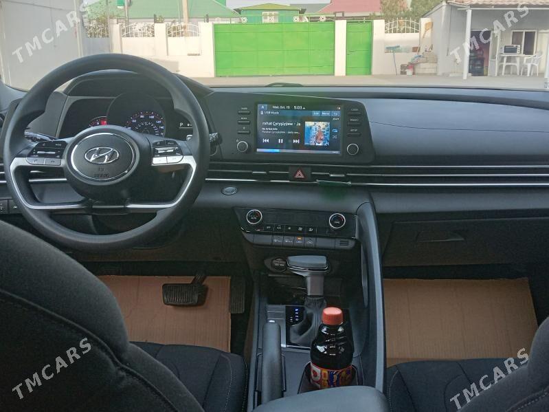 Hyundai Elantra 2021 - 240 000 TMT - Aşgabat - img 8