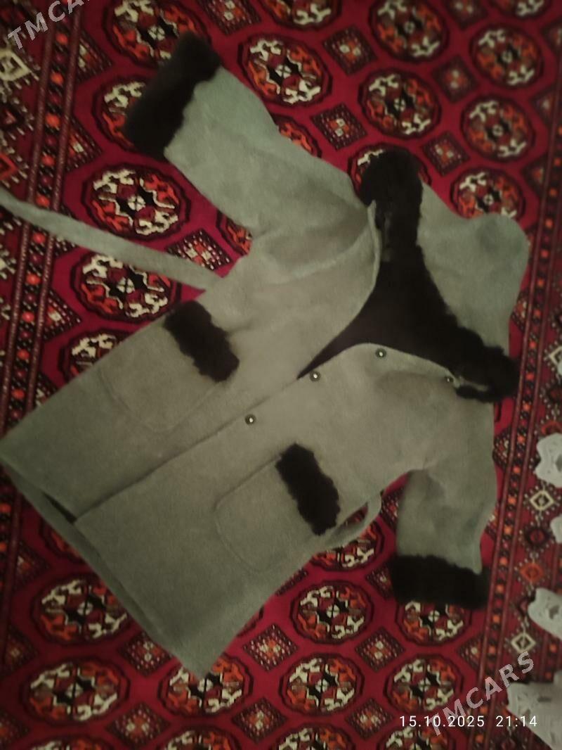 Bir az geyilen gyz gys esikler - Änew - img 3