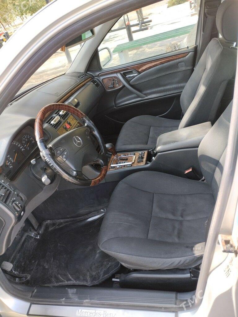Mercedes-Benz E320 2000 - 110 000 TMT - Туркменбаши - img 3