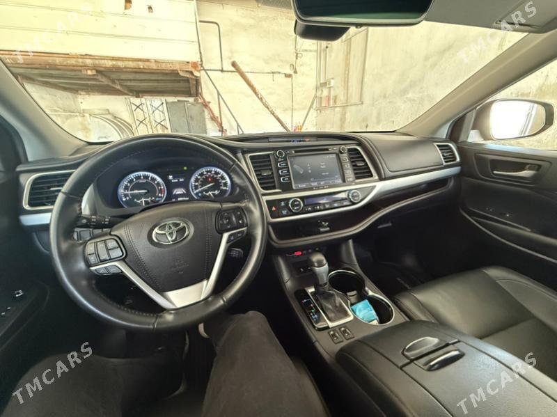 Toyota Highlander 2019 - 520 000 TMT - Балканабат - img 1