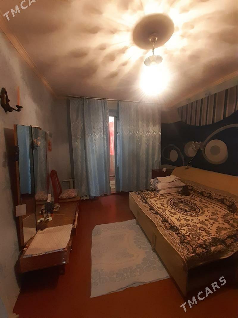 6 мкр, 4ком, 3 этаж - Aşgabat - img 3