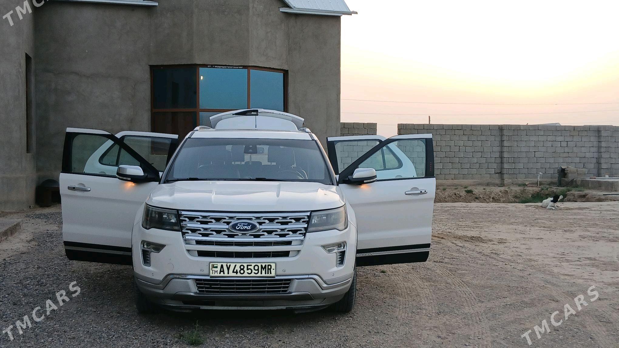 Ford Explorer 2018 - 405 000 TMT - Тагтабазар - img 3