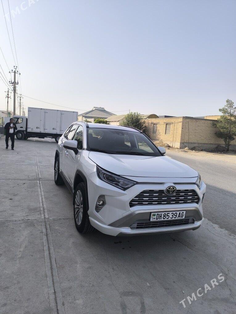 Toyota RAV4 2019 - 341 000 TMT - Мир 2 - img 2