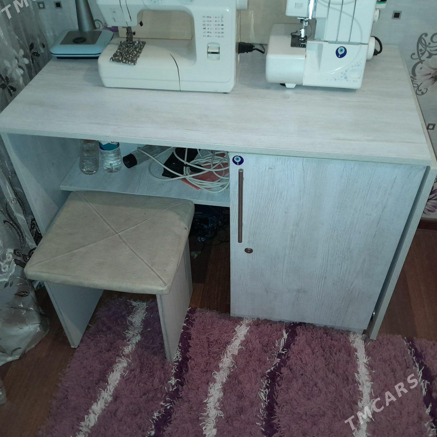 швейные машинки и стол - Türkmenbaşy - img 5