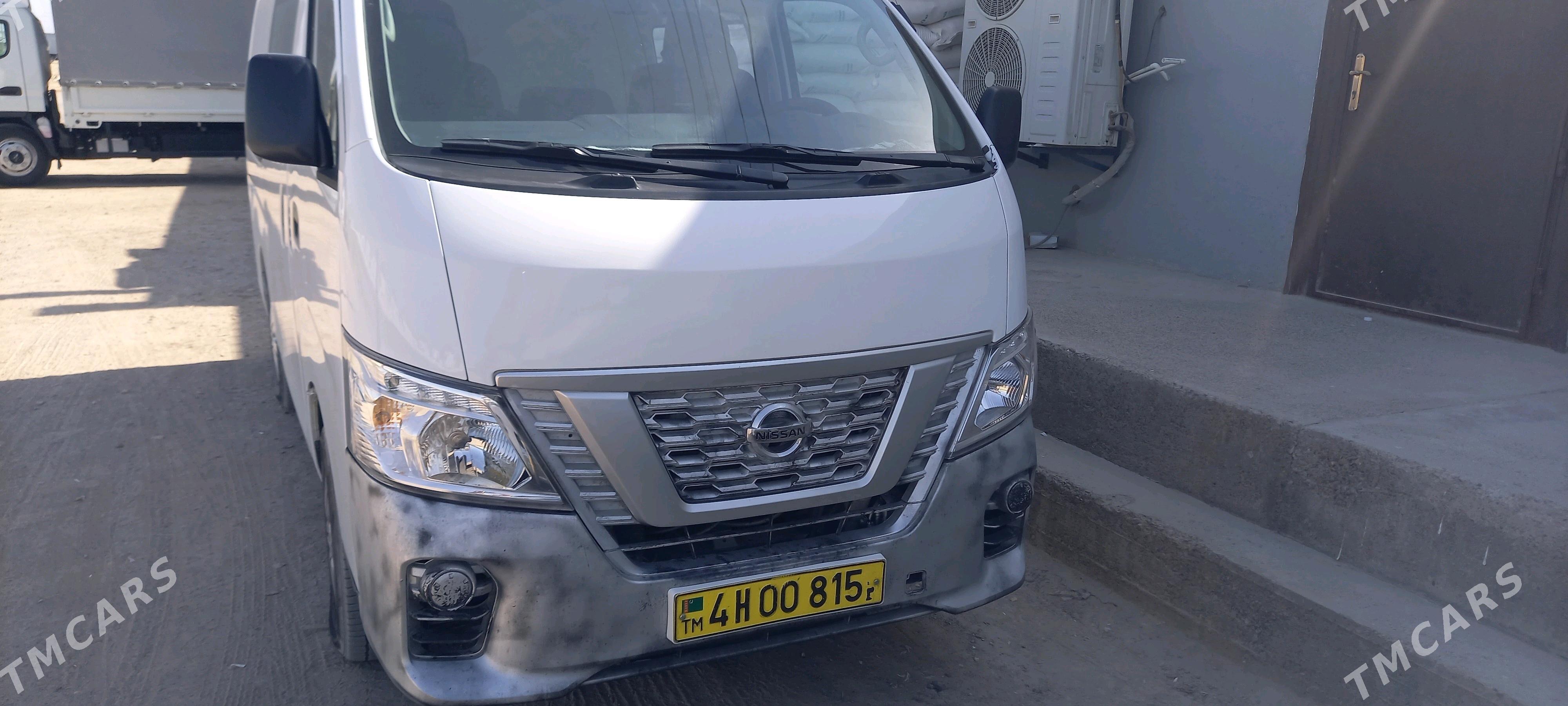 Nissan Urvan 2020 - 320 000 TMT - Мары - img 1