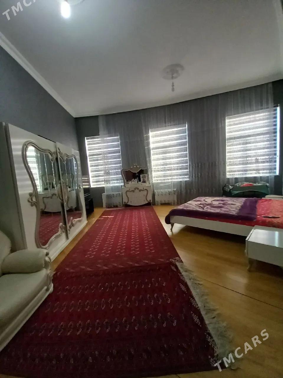 Элитка по Московской 4ком - Moskowskiý köç. (10 ýyl abadançylyk şaýoly) - img 1