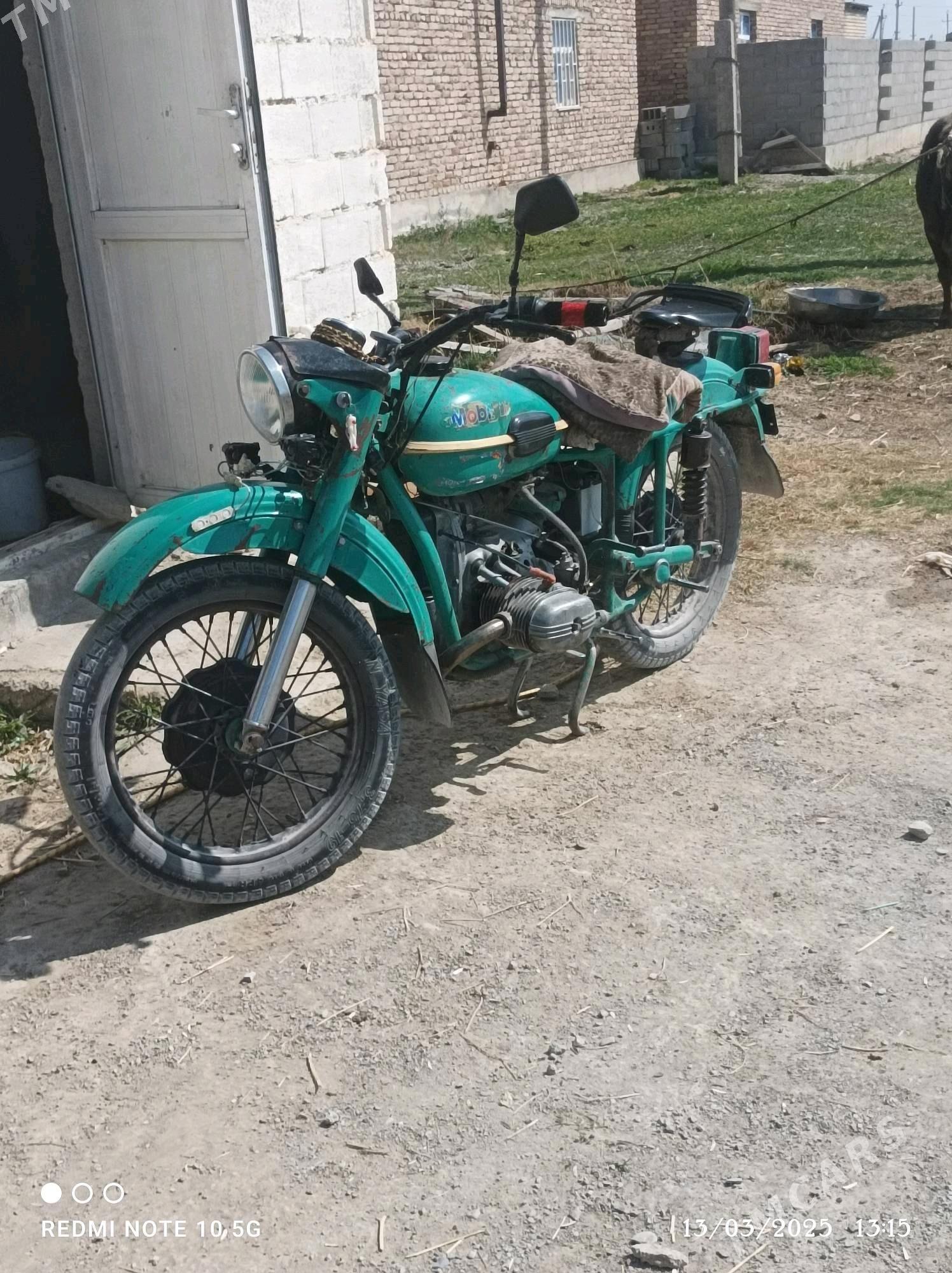 Ural 4320 1994 - 6 000 TMT - Bäherden - img 1