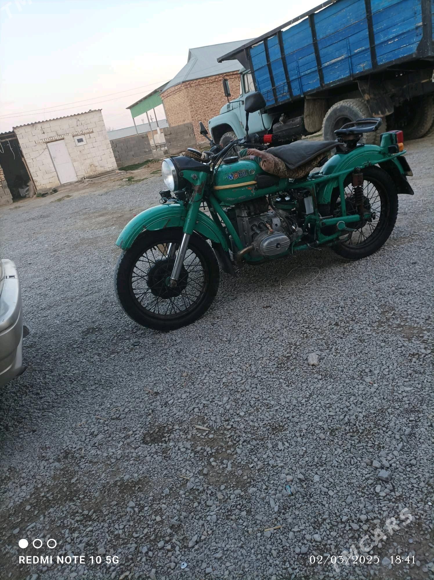 Ural 4320 1994 - 6 000 TMT - Bäherden - img 3