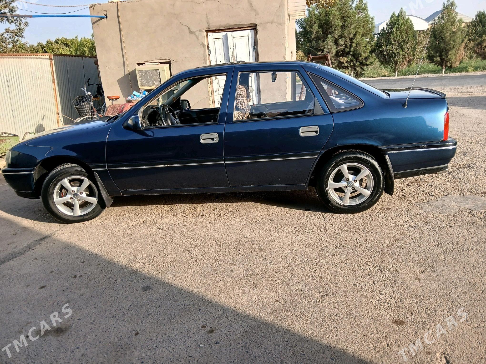 Opel Vectra 1992 - 38 000 TMT - Sakarçäge - img 4