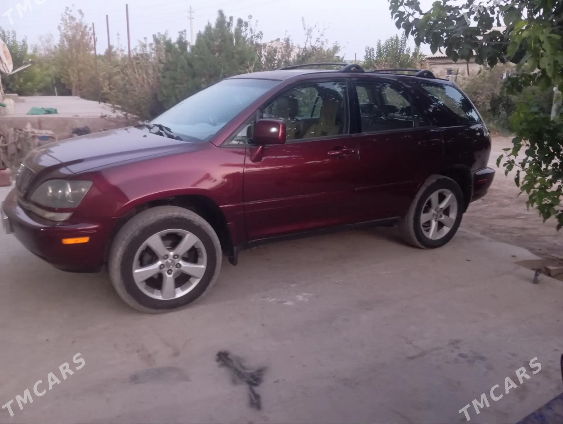 Lexus RX 300 2000 - 190 000 TMT - Фарап - img 4