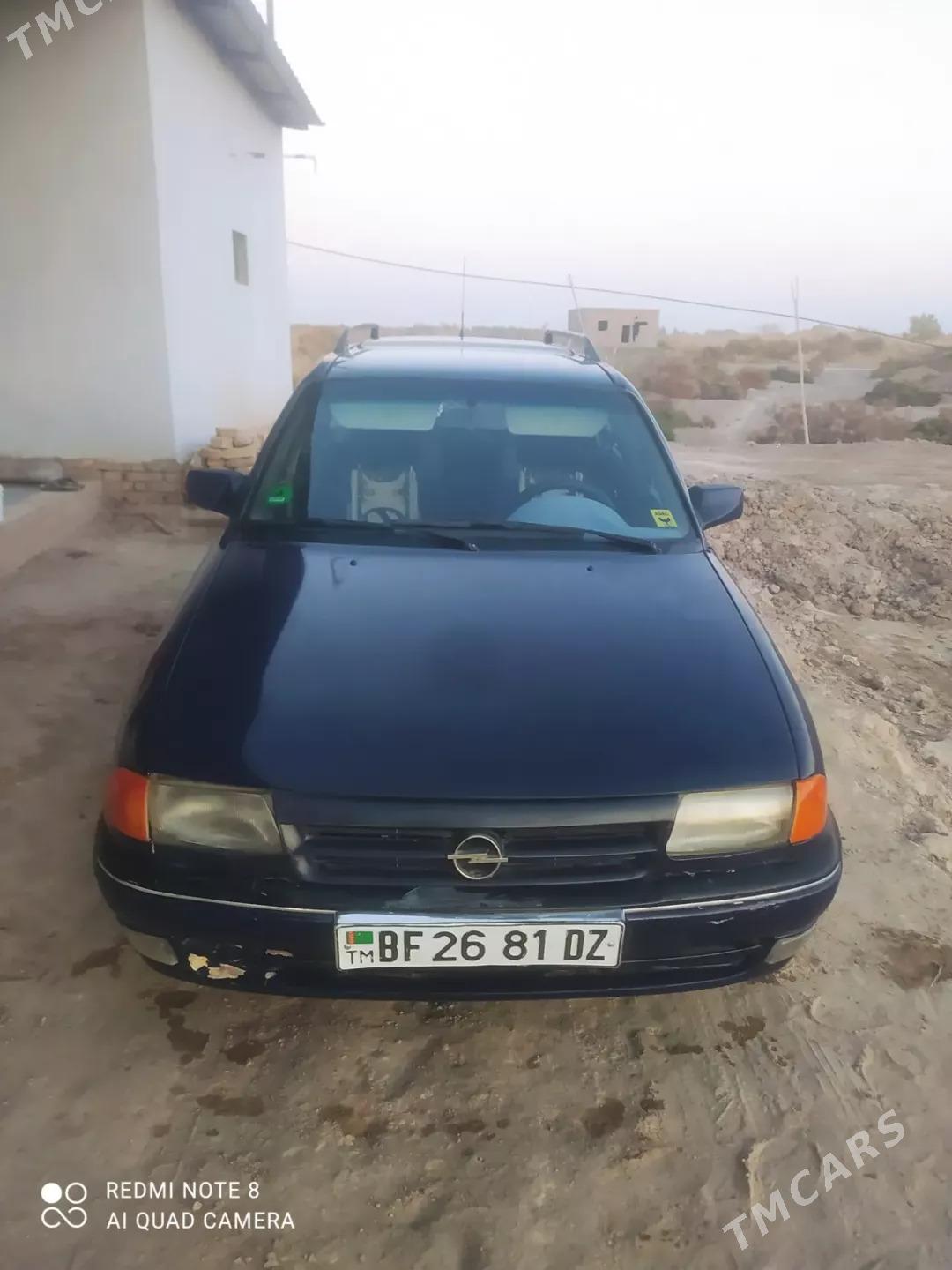 Opel Astra 1993 - 45 000 TMT - Дашогуз - img 3