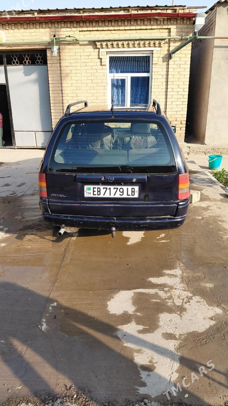 Opel Astra 1994 - 32 000 TMT - Фарап - img 6