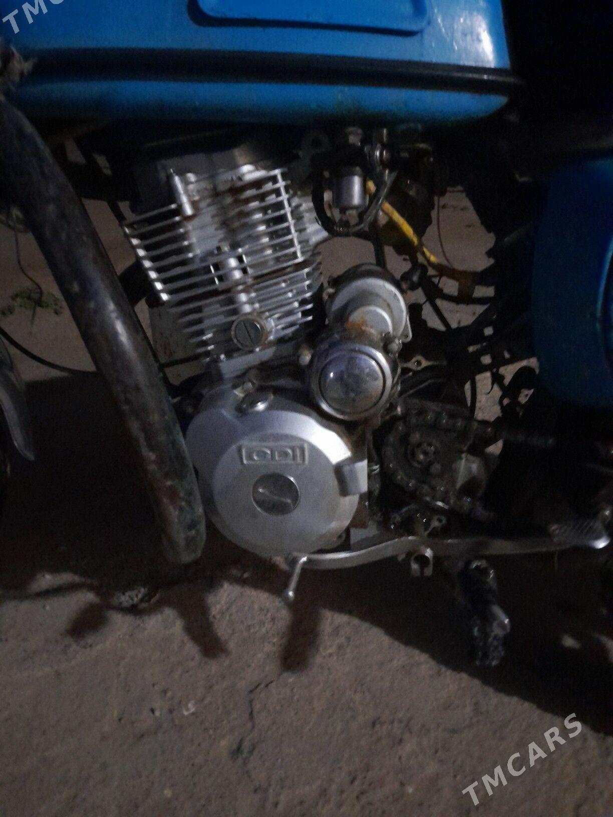 Jawa 300 2025 - 7 400 TMT - Ёлётен - img 3