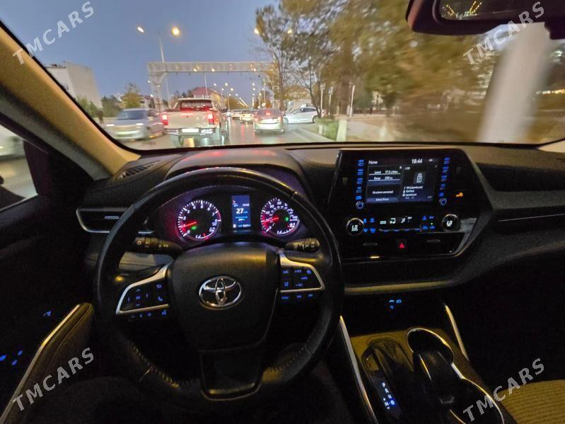 Toyota Highlander 2022 - 530 000 TMT - Gurtly - img 4