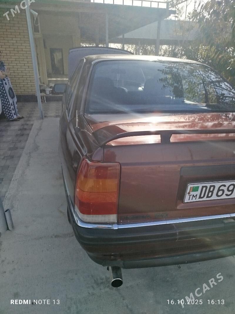 Opel Omega 1991 - 32 000 TMT - Мары - img 1