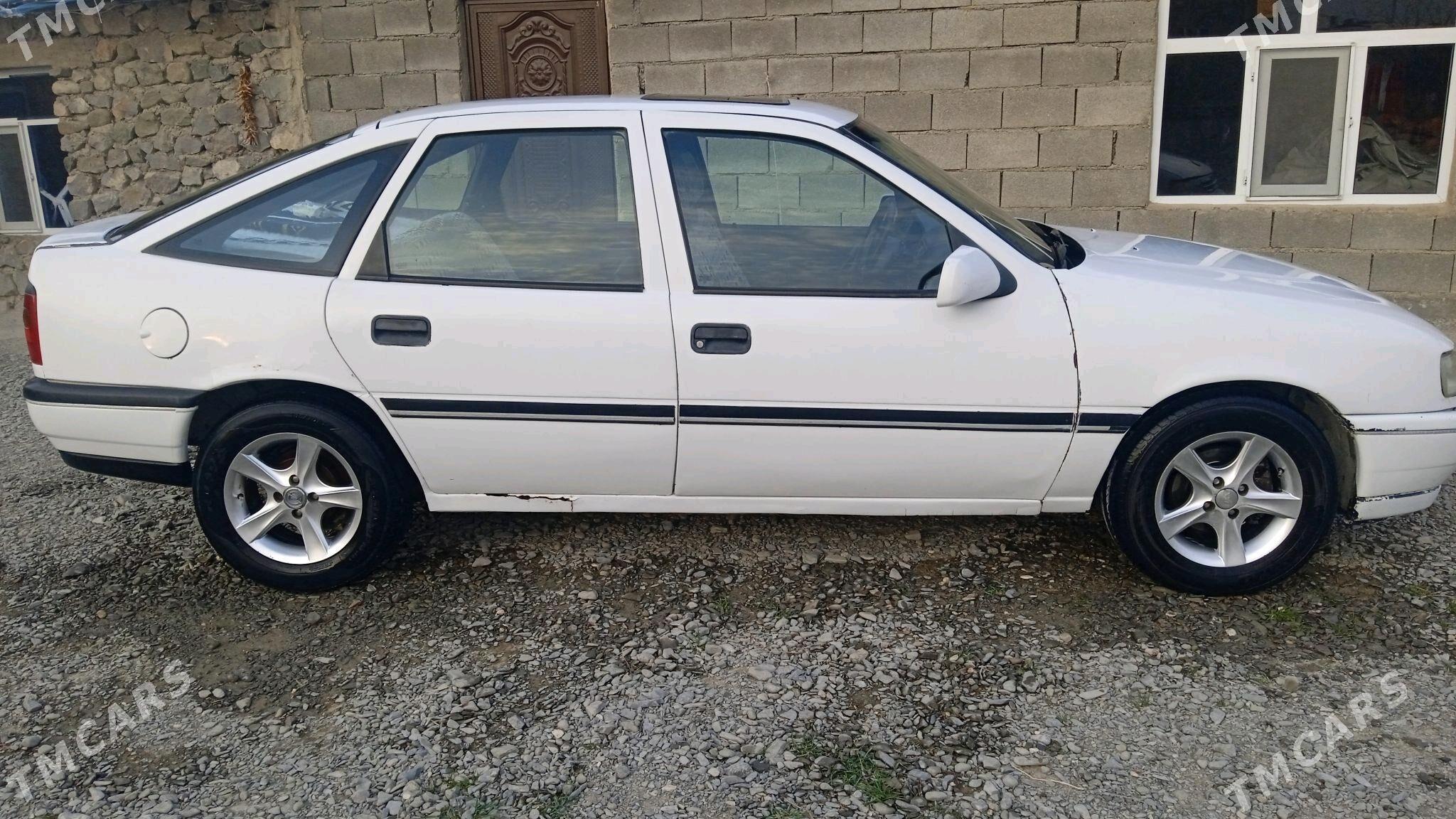 Opel Vectra 1991 - 26 000 TMT - Bäherden - img 5