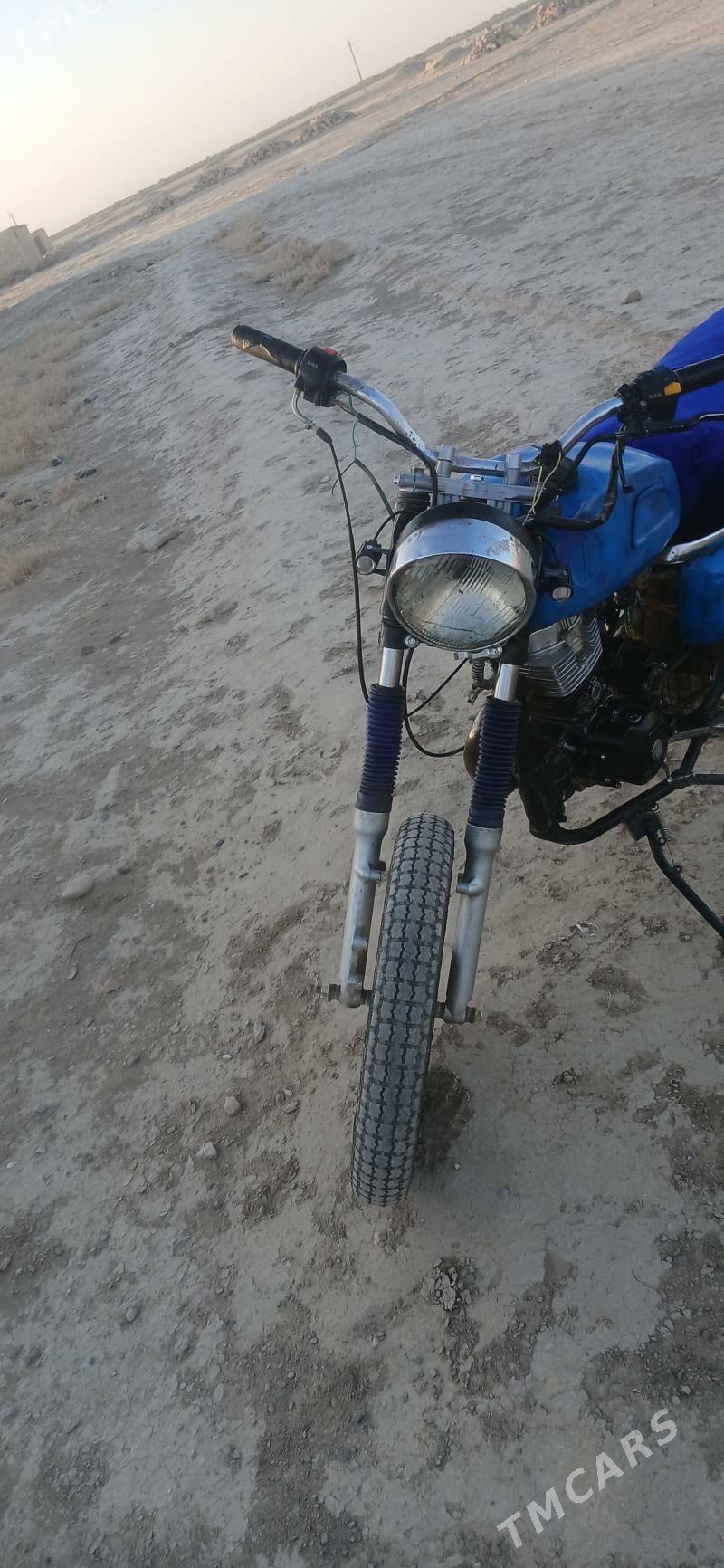 Fekon FK150-8G 2014 - 7 500 TMT - Достлук - img 3