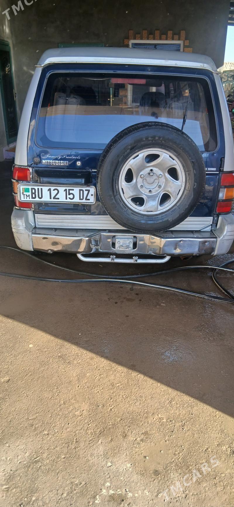 Mitsubishi Montero 1995 - 50 000 TMT - Дашогуз - img 6
