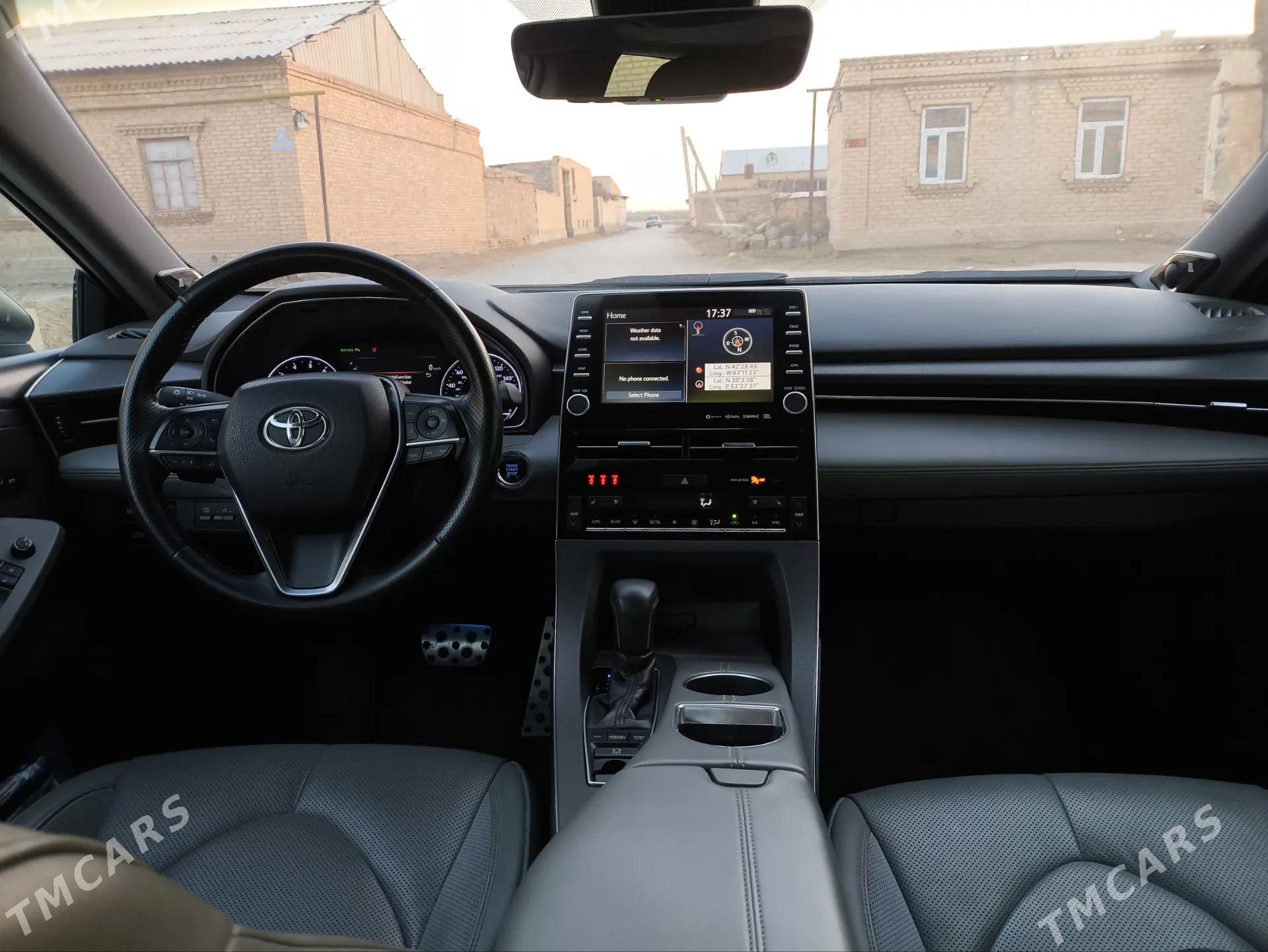 Toyota Avalon 2019 - 495 000 TMT - Çärjew - img 1