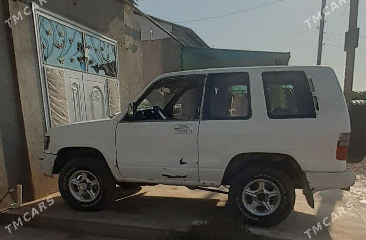 Isuzu Trooper 1999 - 30 000 TMT - Дашогуз - img 2