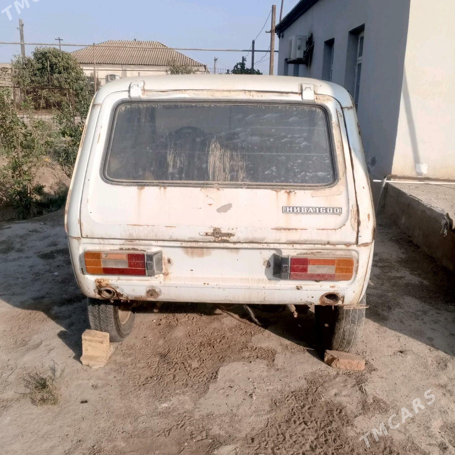 Lada Niva 1988 - 12 000 TMT - Этрек - img 4