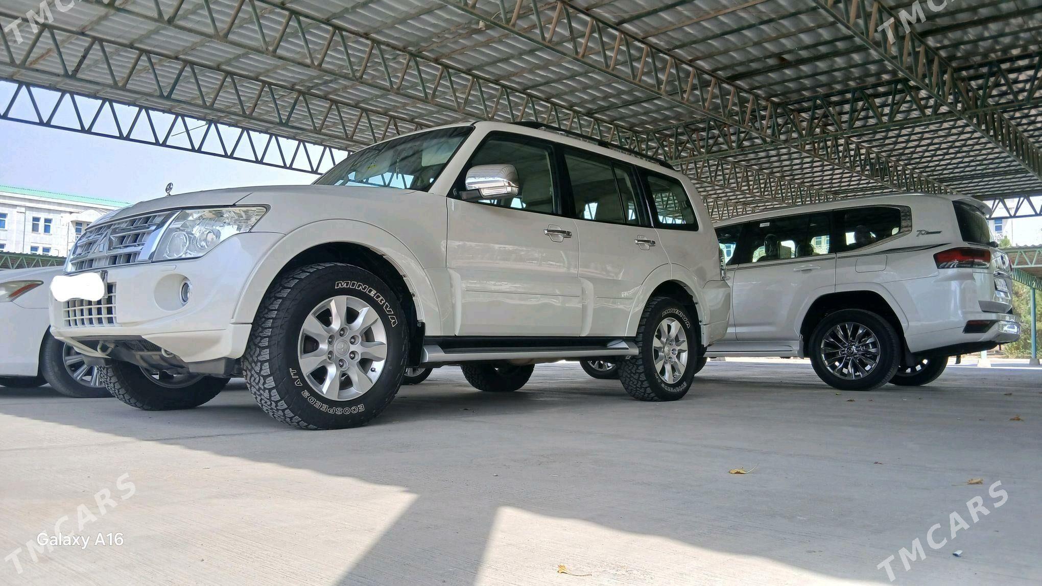 Mitsubishi Pajero 2013 - 290 000 TMT - Район ст. Аэропорта, ул. Гагарина - img 2