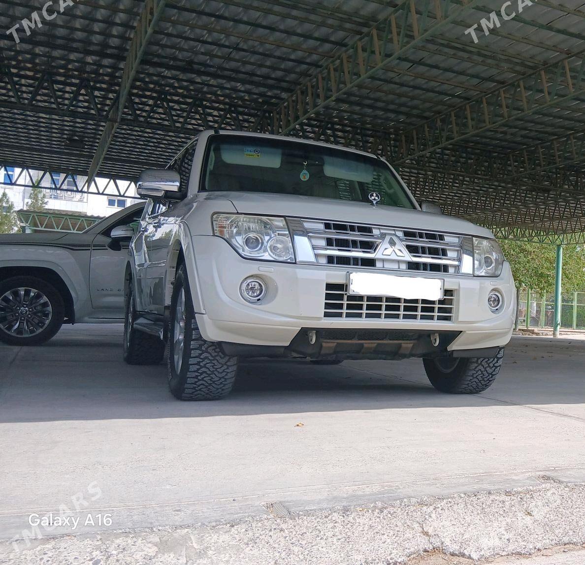Mitsubishi Pajero 2013 - 290 000 TMT - Район ст. Аэропорта, ул. Гагарина - img 3