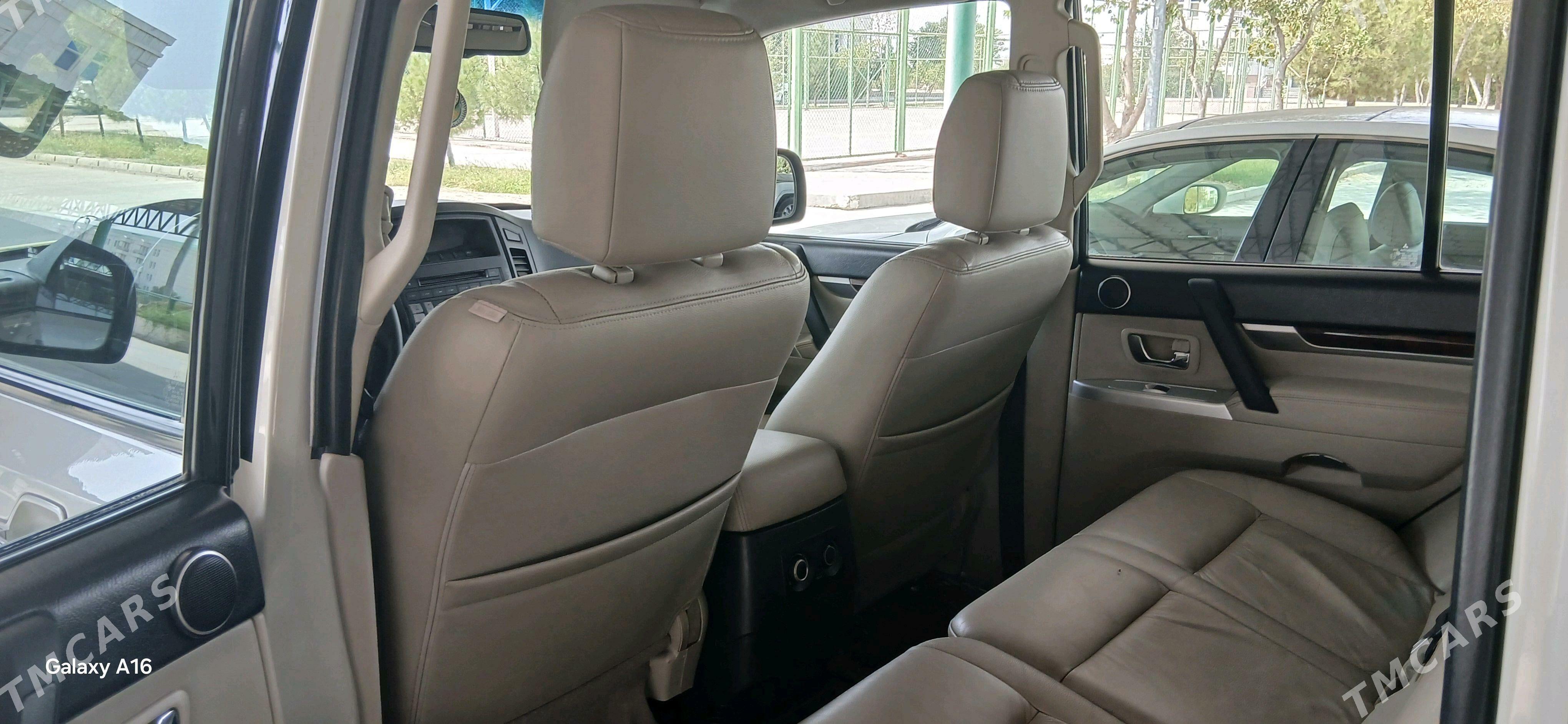 Mitsubishi Pajero 2013 - 290 000 TMT - Район ст. Аэропорта, ул. Гагарина - img 9