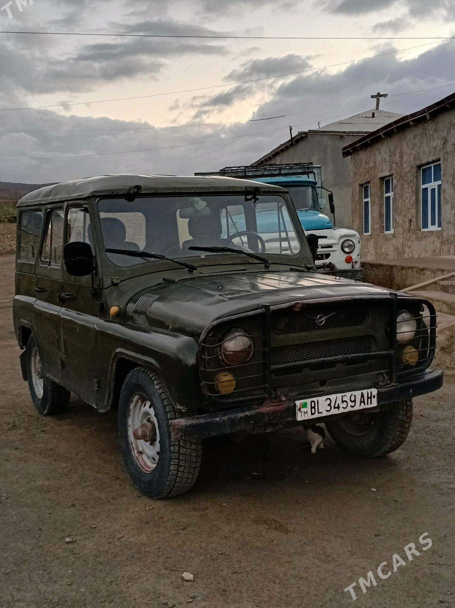 UAZ 469 1999 - 30 000 TMT - Bäherden - img 1
