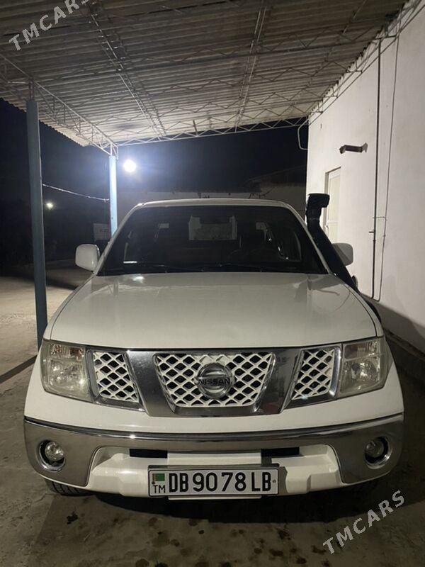 Nissan Navara 2012 - 210 000 TMT - Саят - img 2