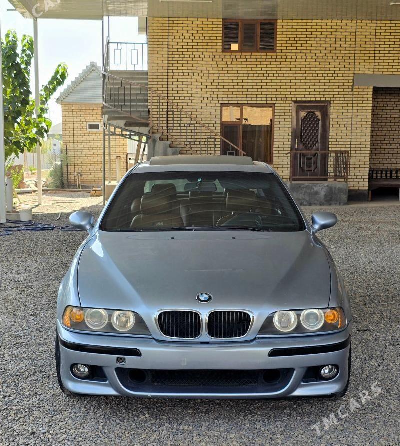 BMW E39 2002 - 115 000 TMT - Мары - img 1