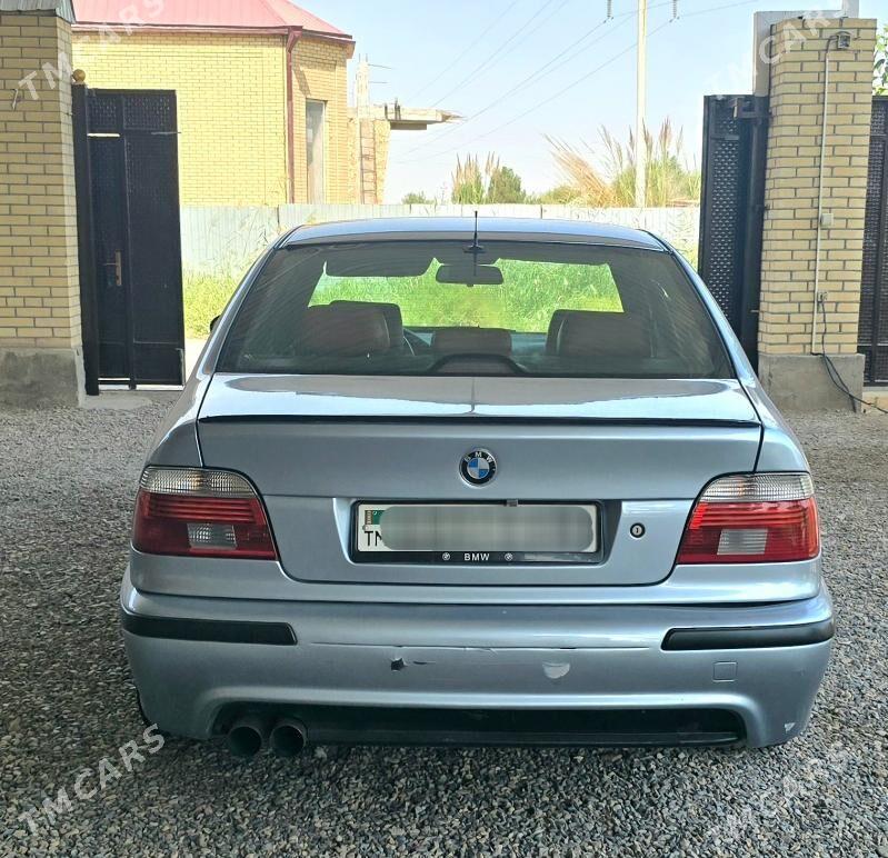 BMW E39 2002 - 115 000 TMT - Мары - img 4