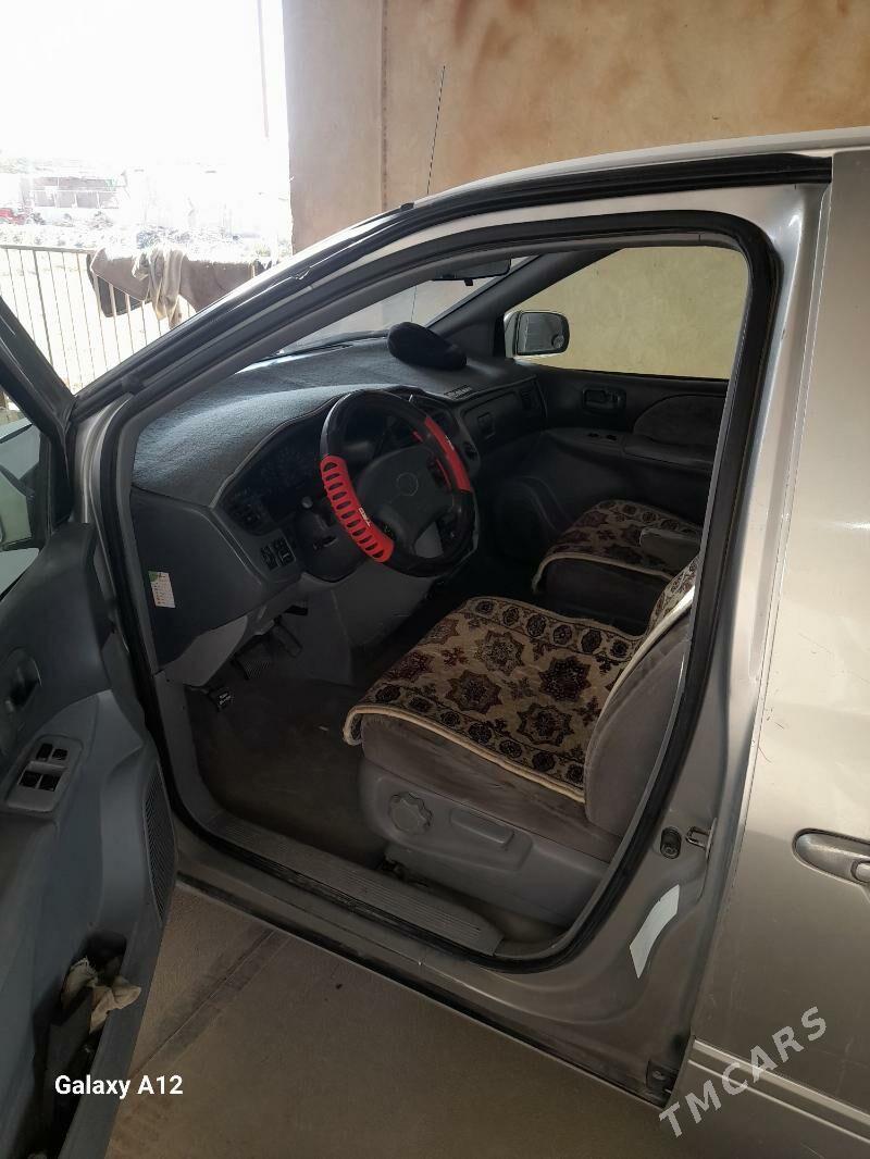 Toyota Sienna 2002 - 150 000 TMT - Гурбансолтан Едже - img 2