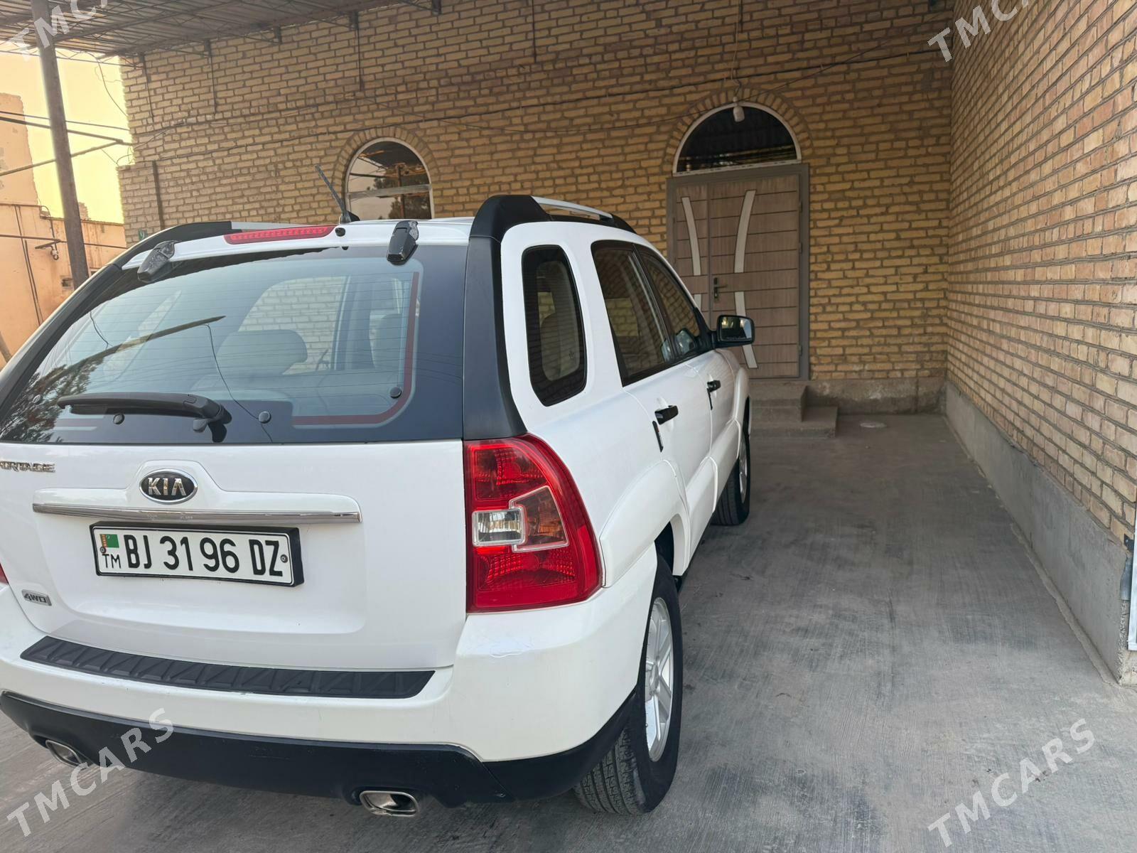 Kia Sportage 2008 - 160 000 TMT - Дянев - img 2