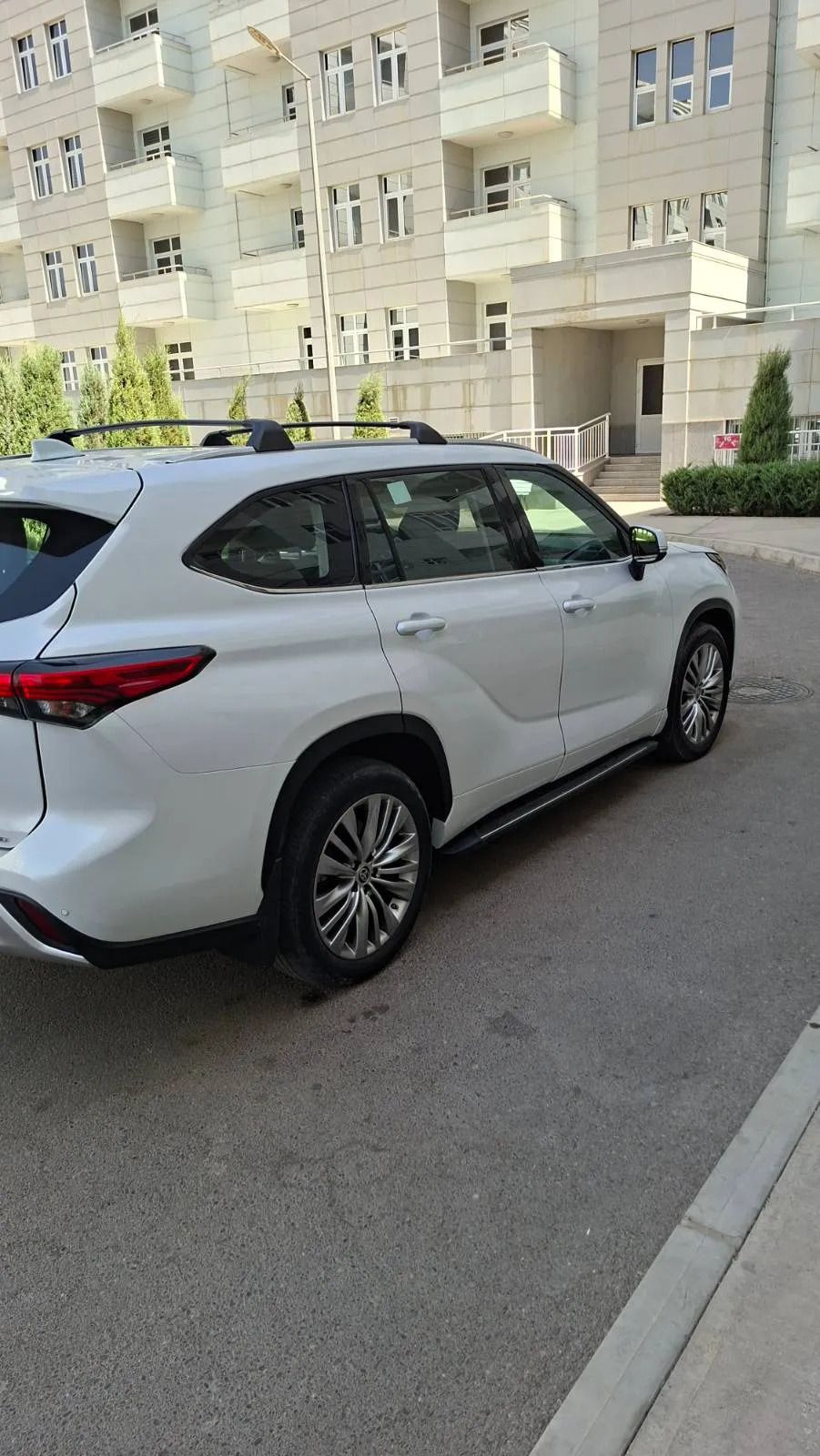 Toyota Highlander 2021 - 580 000 TMT - Мары - img 7