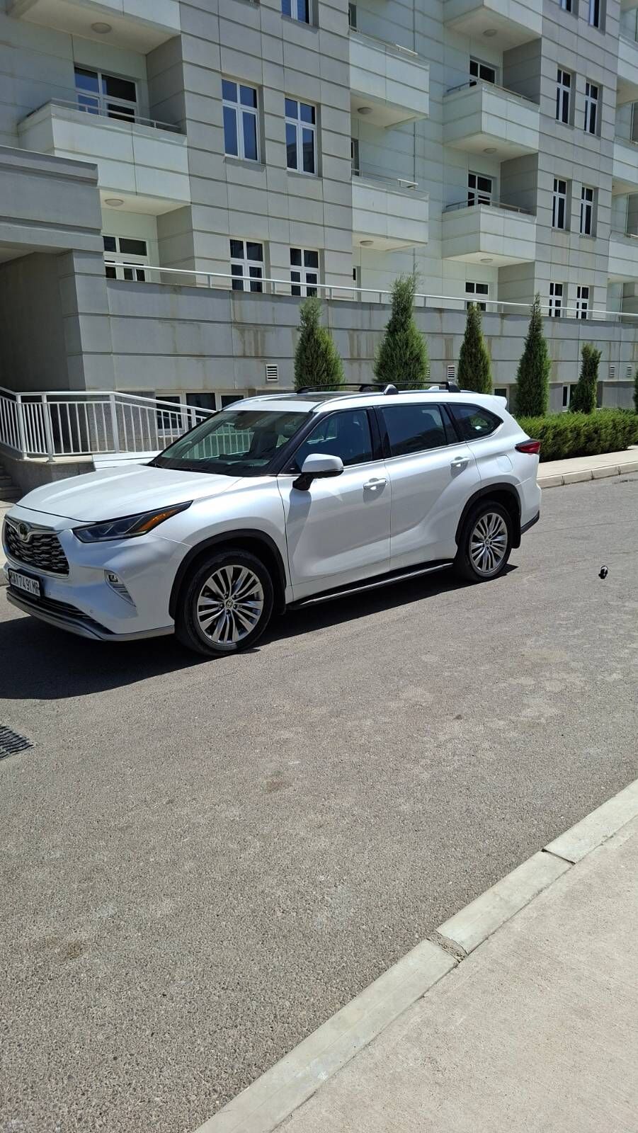 Toyota Highlander 2021 - 580 000 TMT - Мары - img 8