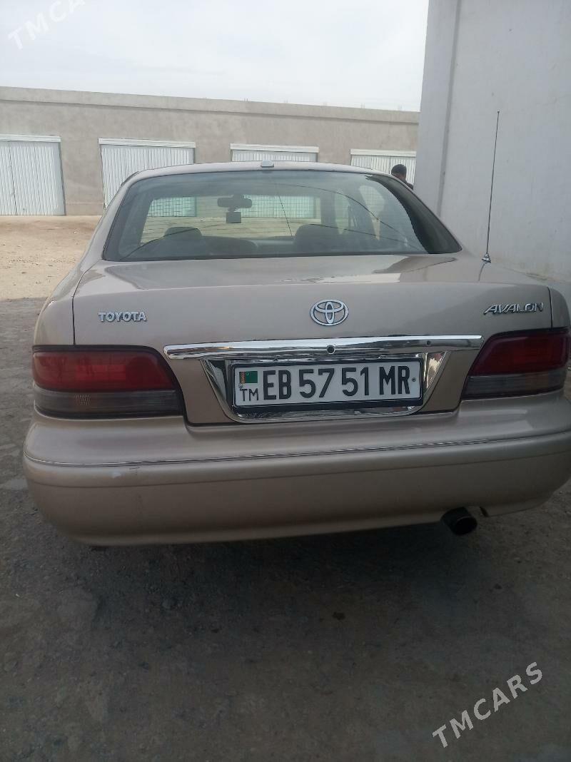 Toyota Avalon 1995 - 105 000 TMT - Sakarçäge - img 1