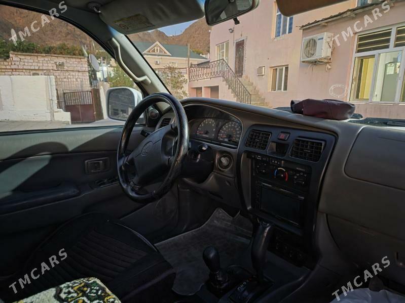 Toyota 4Runner 2001 - 150 000 TMT - Türkmenbaşy - img 6