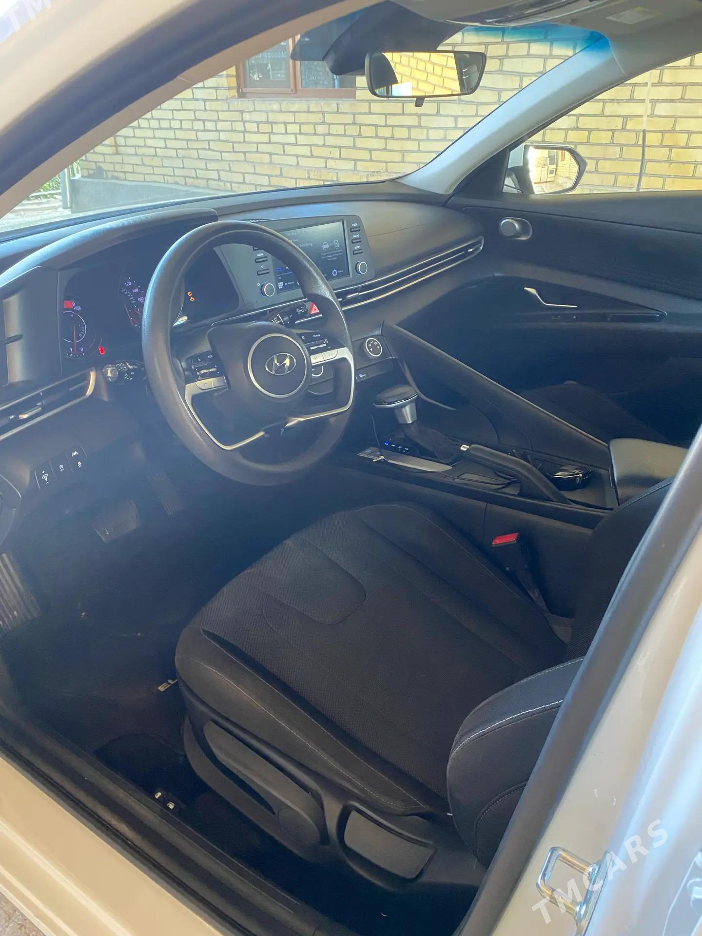 Hyundai Elantra 2021 - 225 000 TMT - Мары - img 1