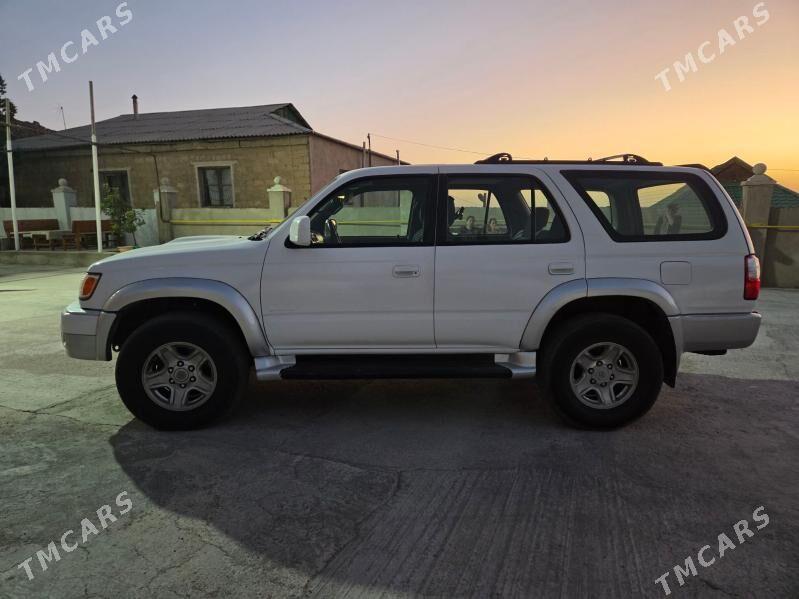 Toyota 4Runner 2001 - 150 000 TMT - Türkmenbaşy - img 4