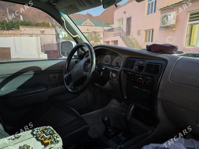 Toyota 4Runner 2001 - 150 000 TMT - Türkmenbaşy - img 5