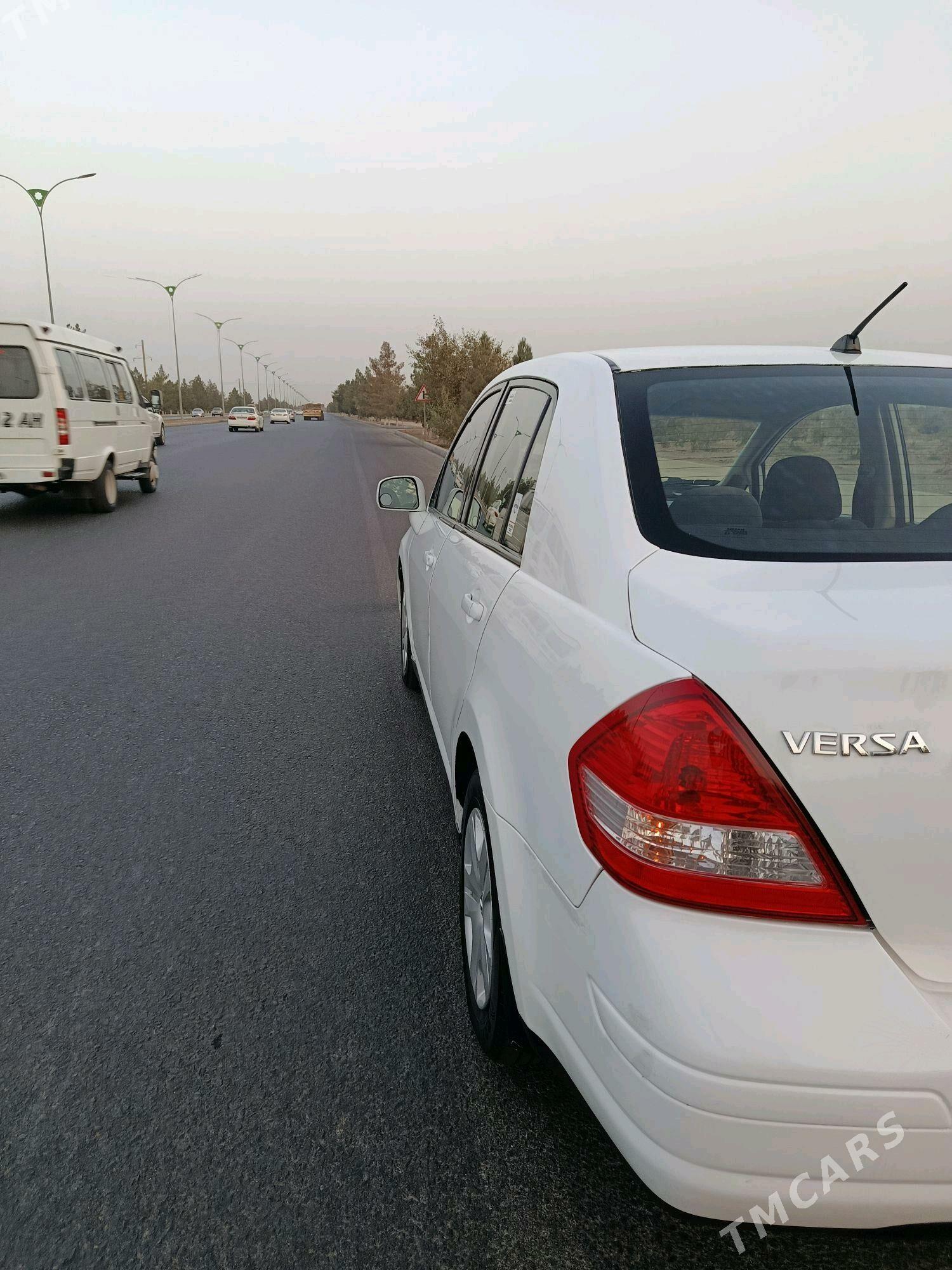 Nissan Versa 2010 - 135 000 TMT - Aşgabat - img 3