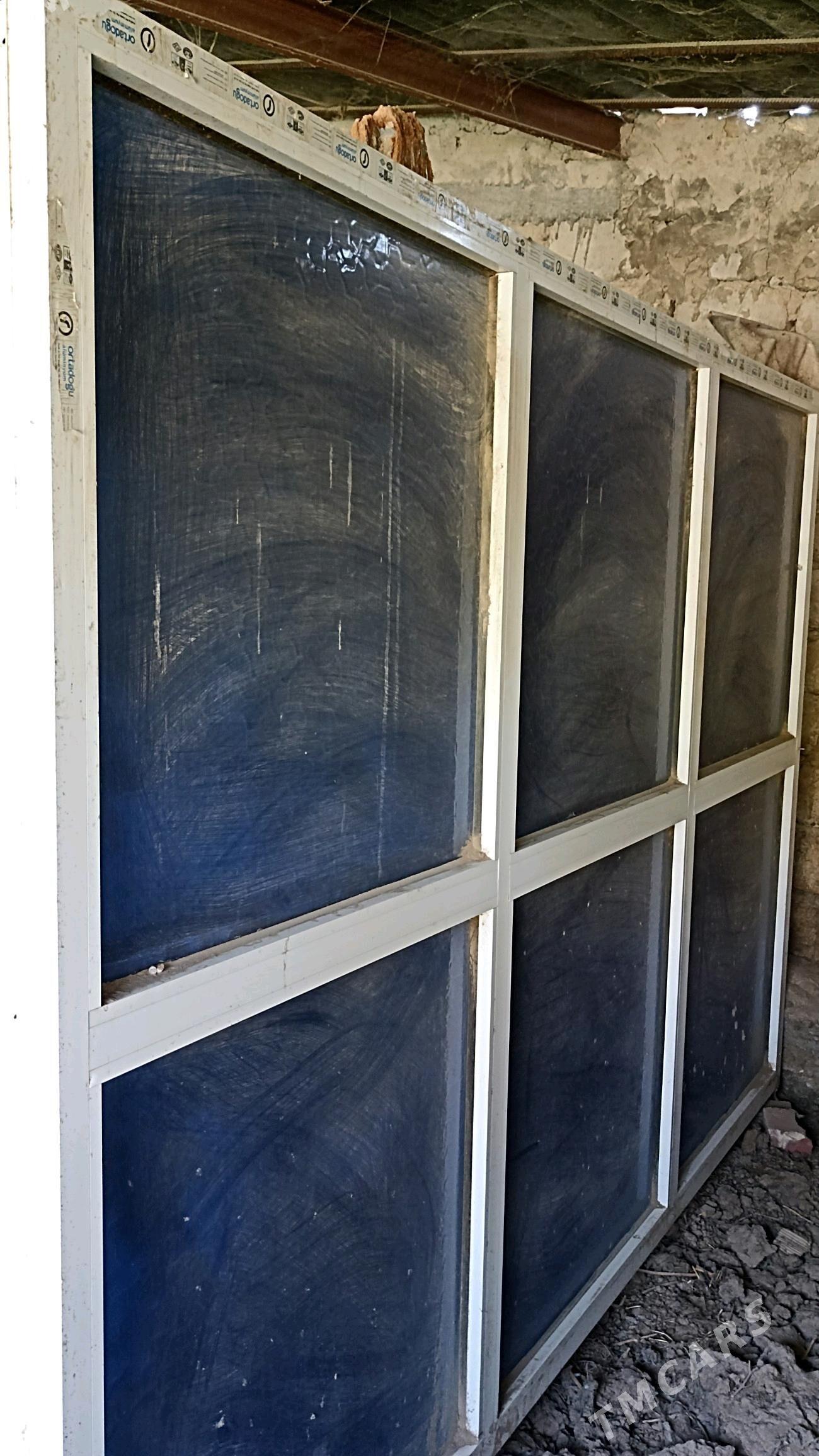 tùreski apişke - Büzmeýin - img 2