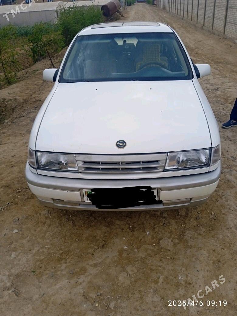 Opel Vectra 1989 - 29 000 TMT - Мургап - img 2