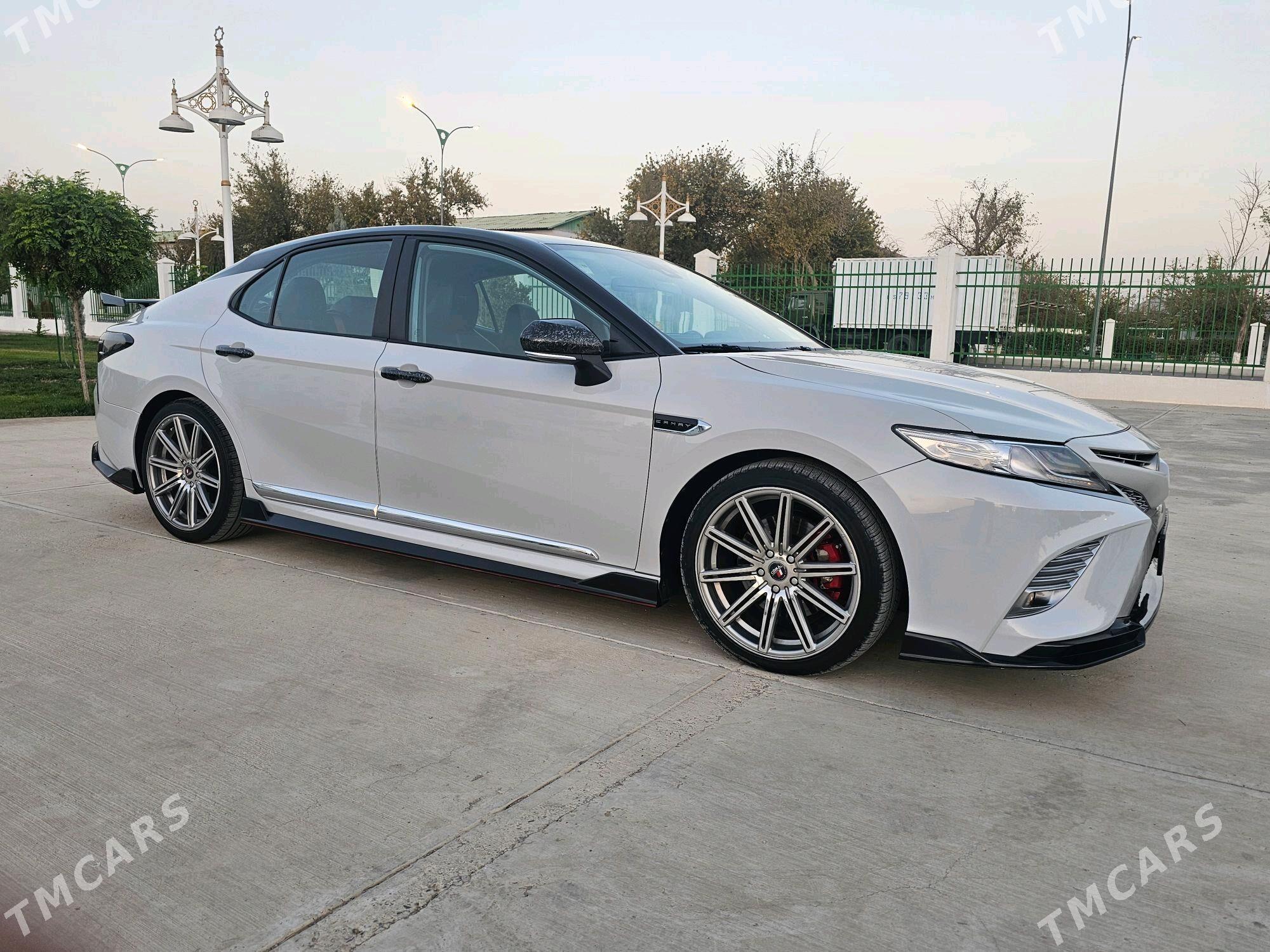 Toyota Camry 2021 - 420 000 TMT - Мары - img 1