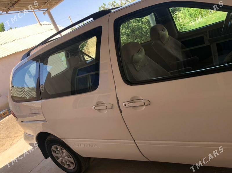 Toyota Sienna 2000 - 150 000 TMT - Тагтабазар - img 7