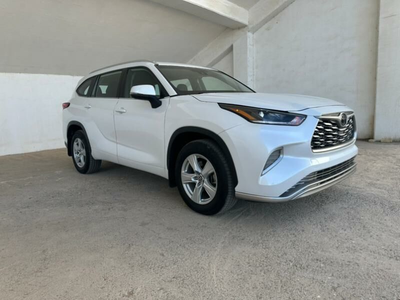 Toyota Highlander 2022 - 490 000 TMT - Мары - img 1
