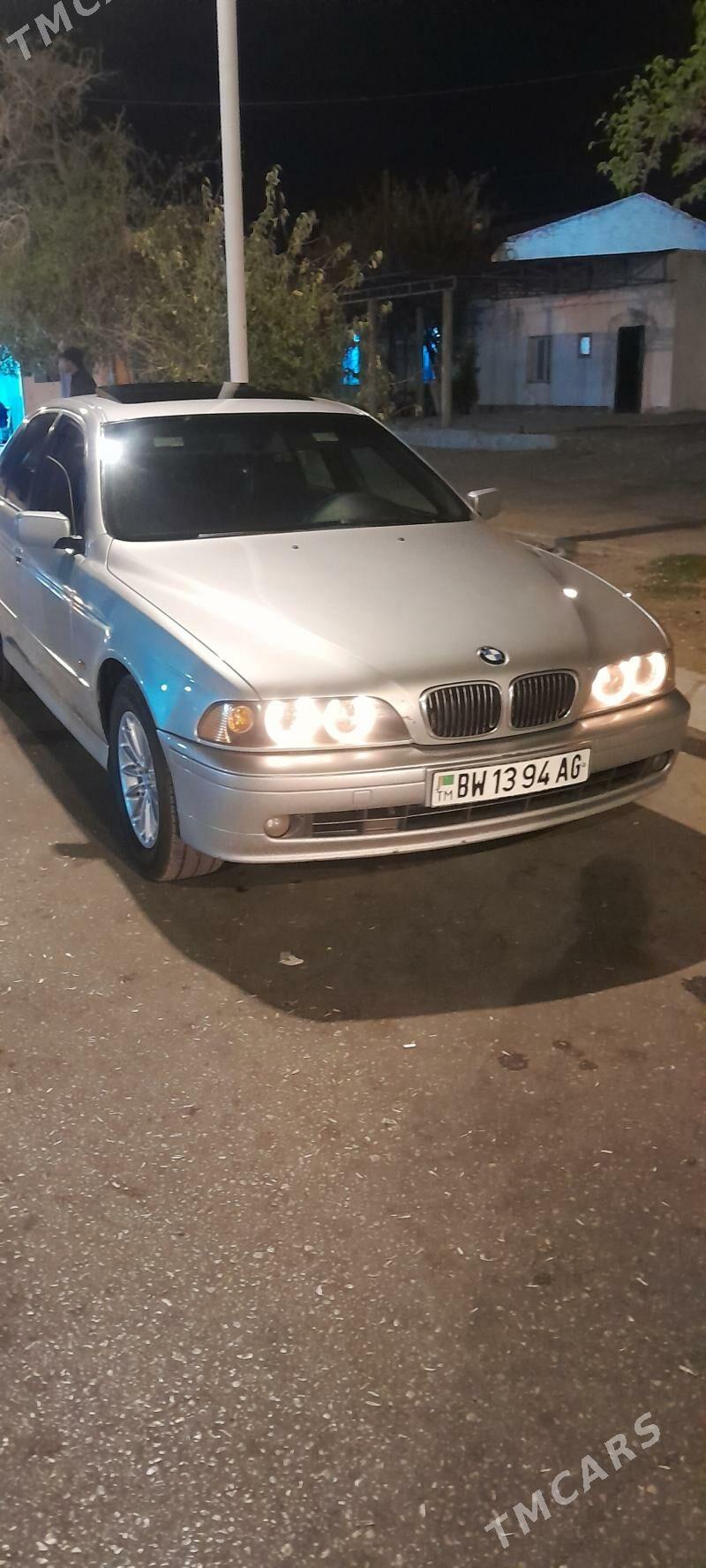 BMW E39 2003 - 135 000 TMT - Balkanabat - img 10