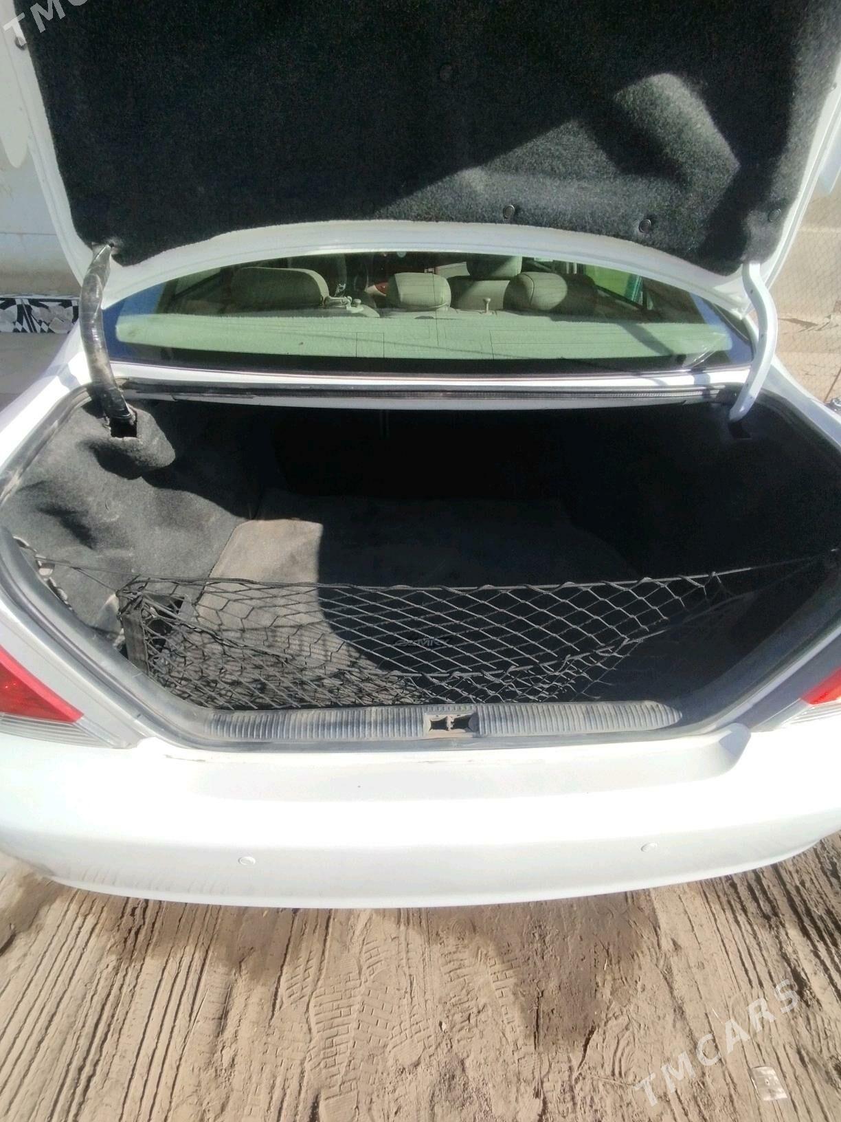 Toyota Camry 2005 - 240 000 TMT - Köneürgenç - img 3